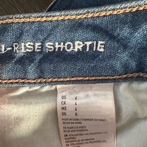 AE Super Hi Rise Shortie size 4 - Picture 3 of 4